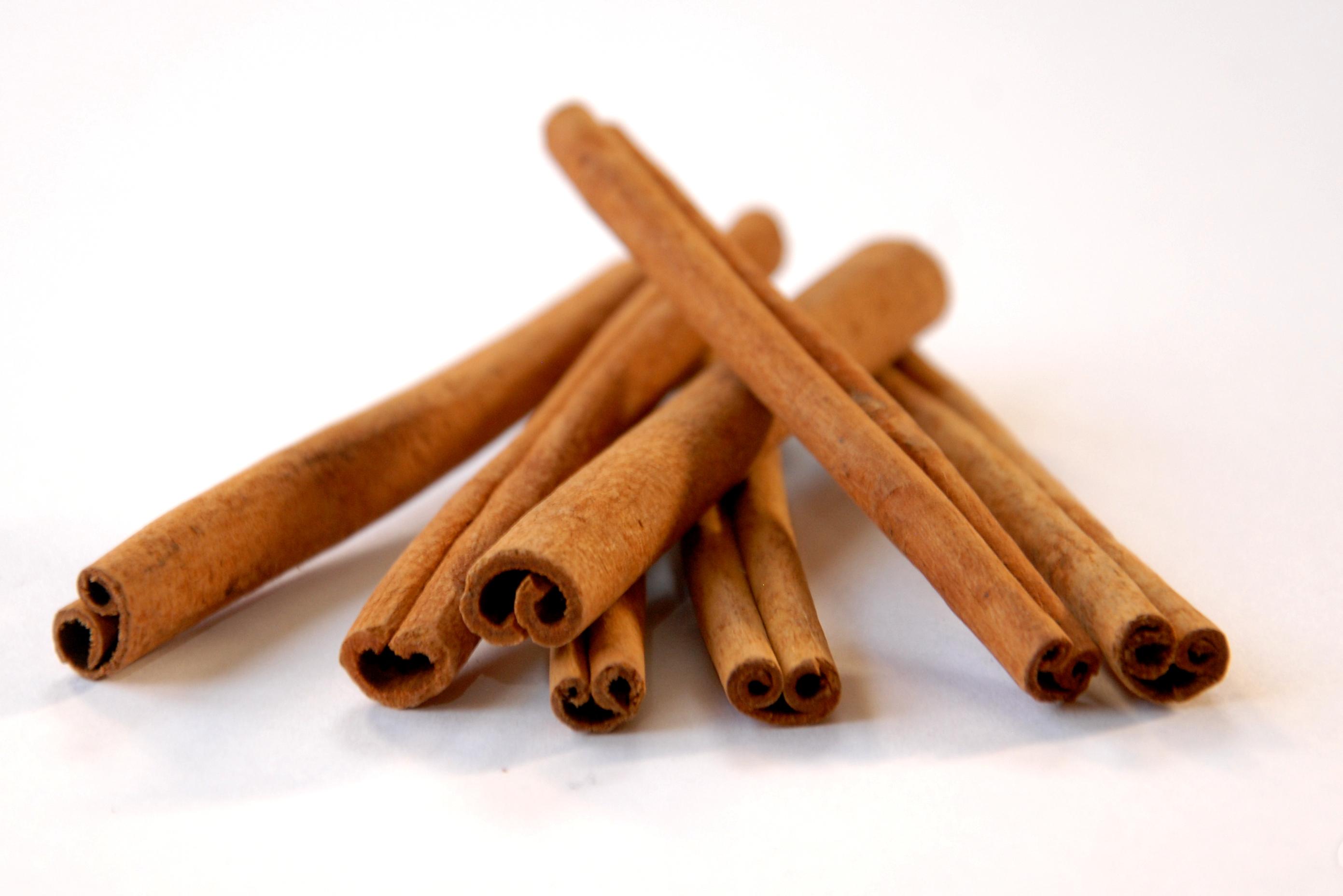 Cinnamon for cooking and healh benefits